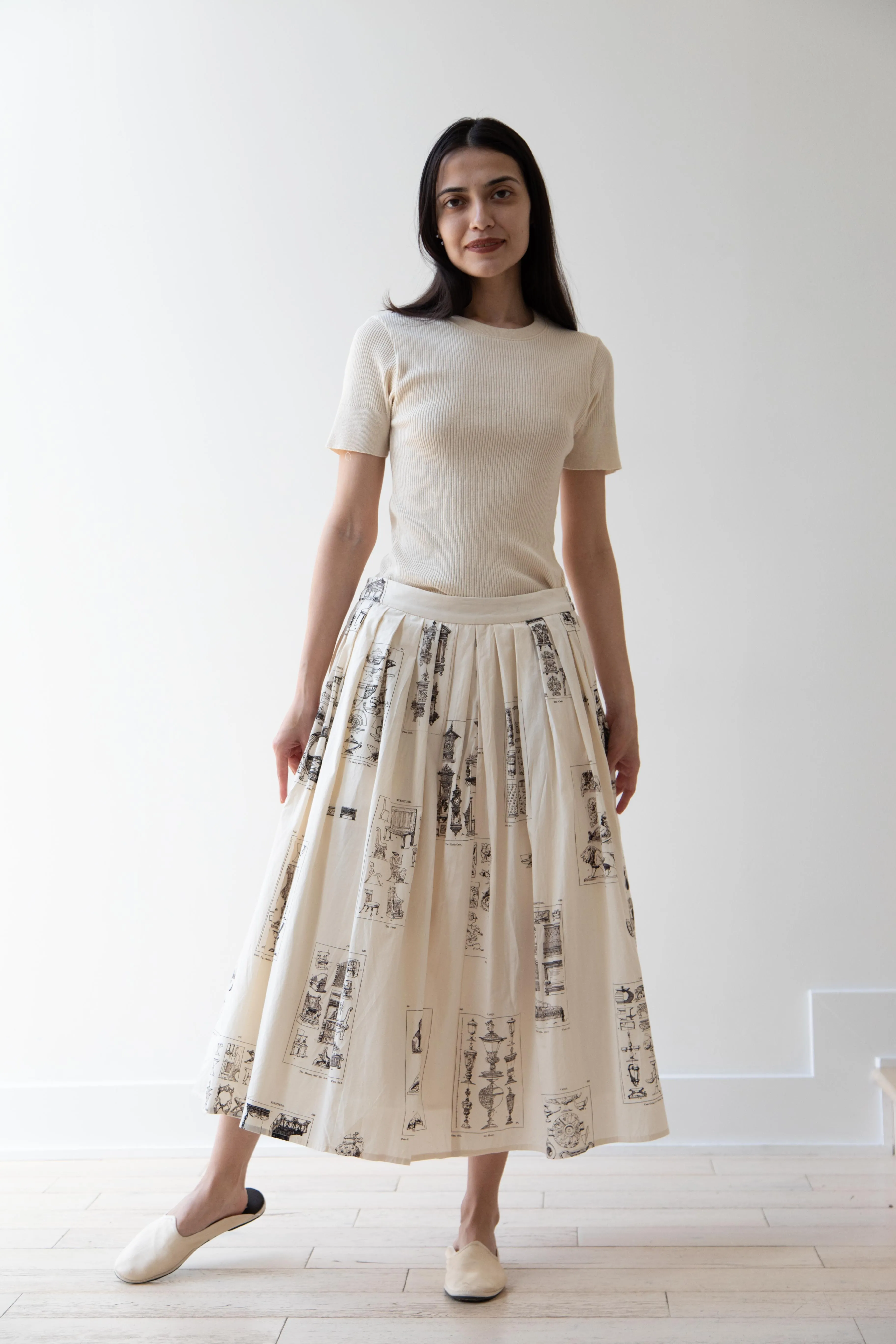 Aleksandr Manamïs | Pleated Skirt in Architectural Ornaments