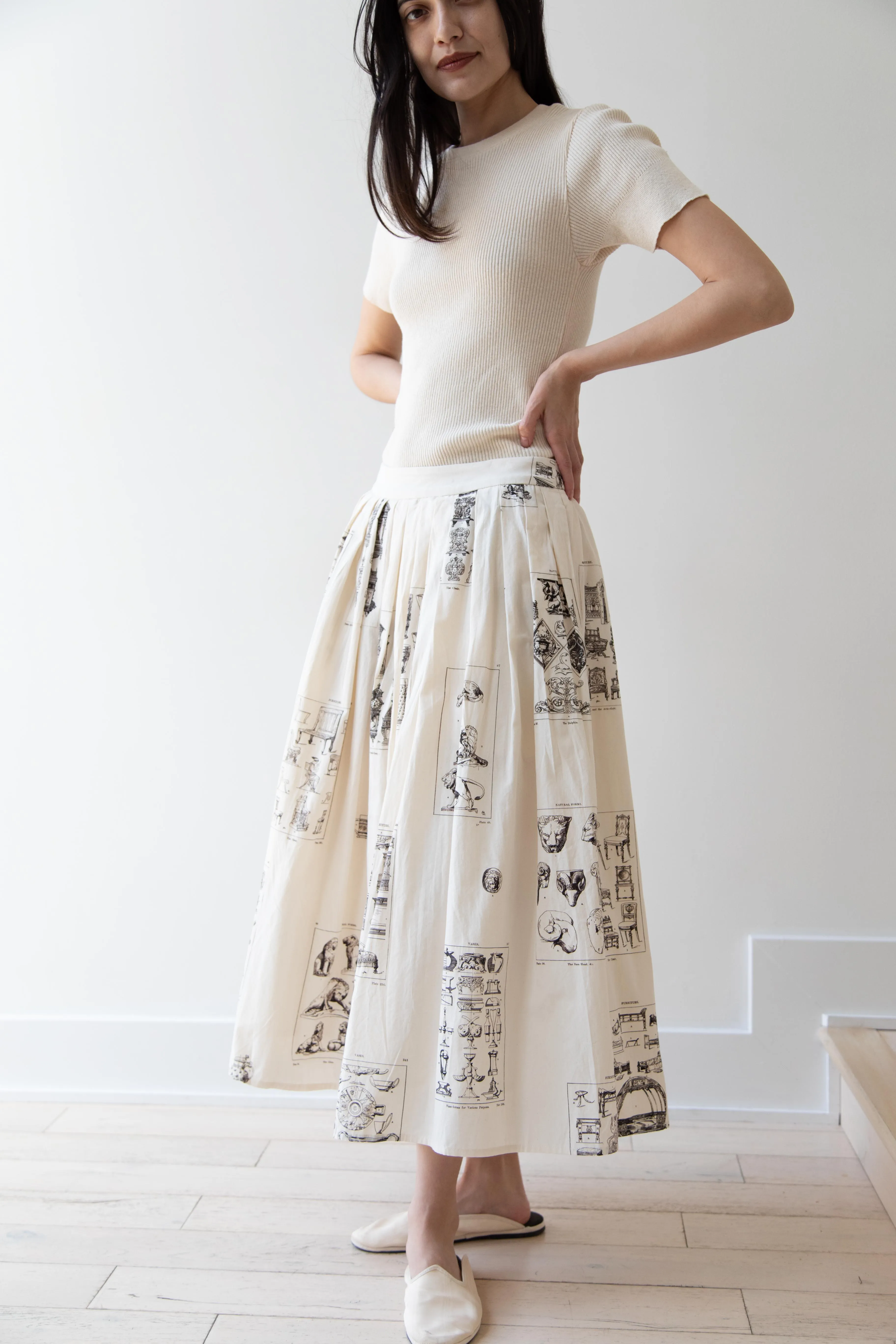 Aleksandr Manamïs | Pleated Skirt in Architectural Ornaments