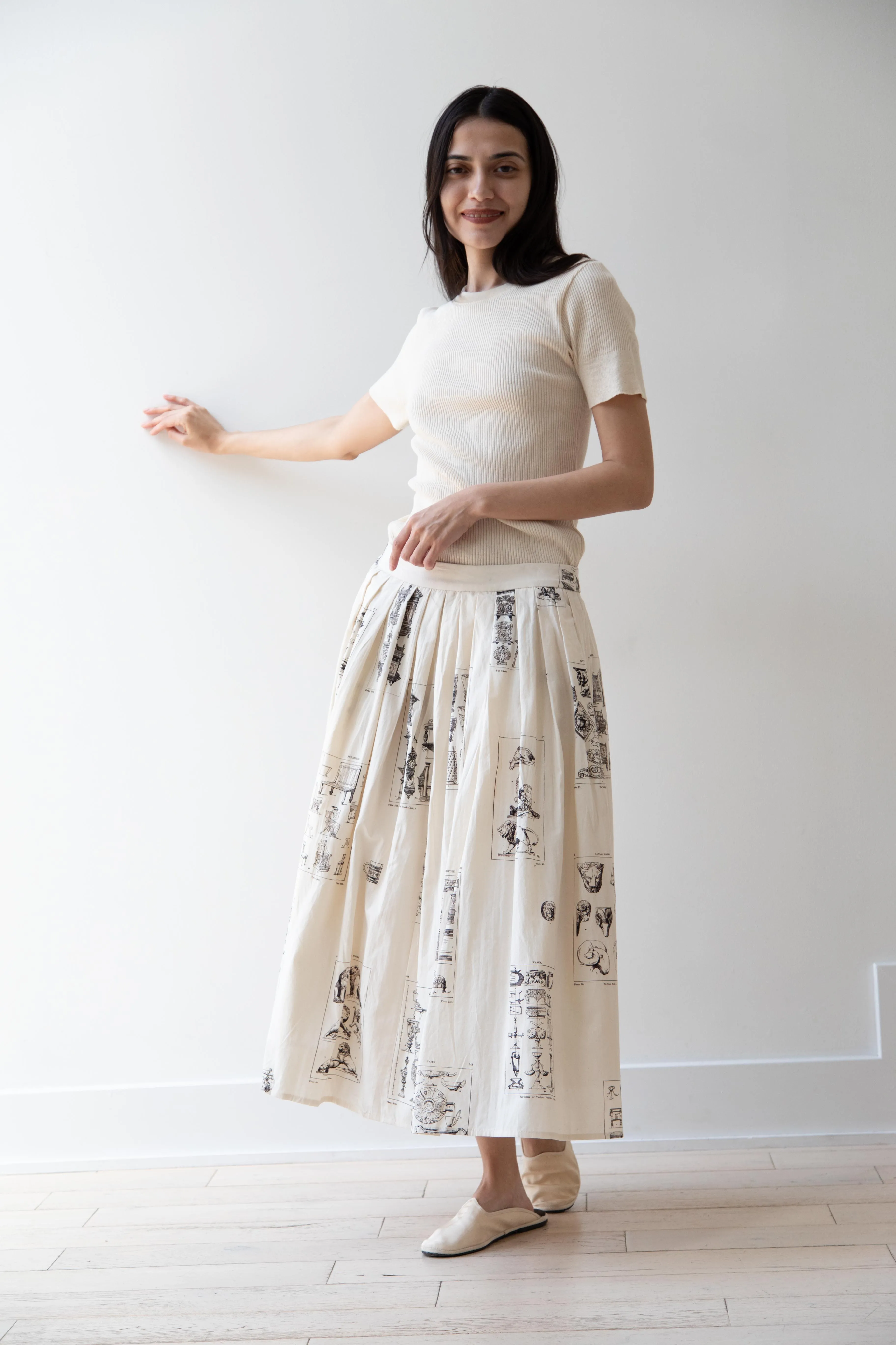 Aleksandr Manamïs | Pleated Skirt in Architectural Ornaments