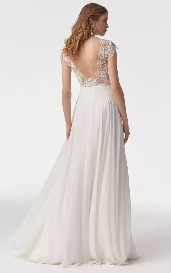 Elegant A Line Chiffon Long Sleeve Illusion Cap Wedding Dress with Lace-716116