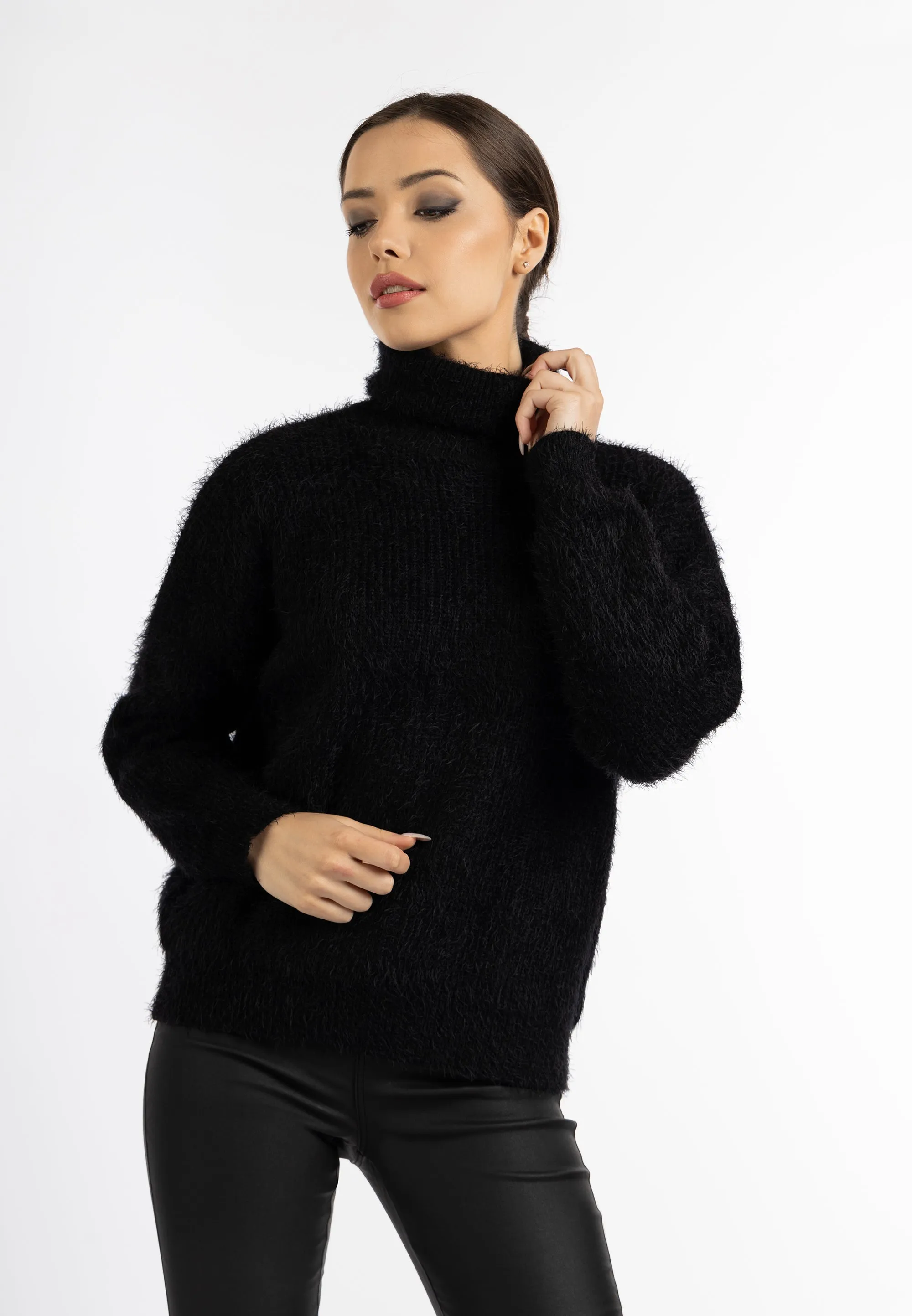 faina Women's Women'S Turtleneck Sweater