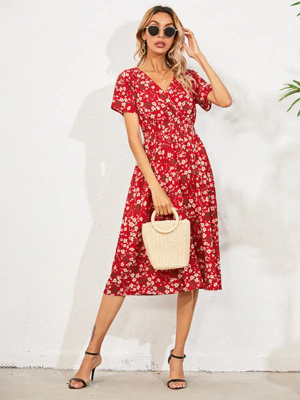 Floral Print Midi Dress with Square Neck and Fitted Waist