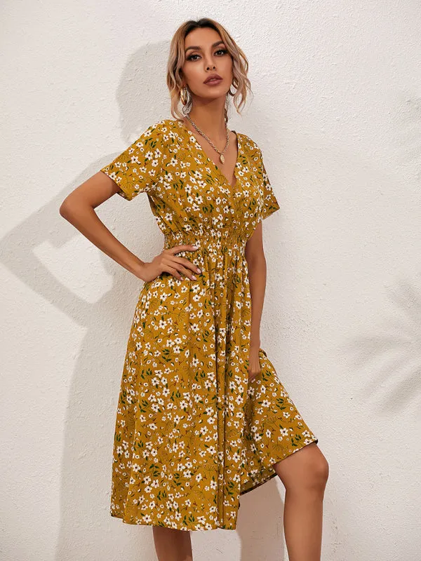 Floral Print Midi Dress with Square Neck and Fitted Waist