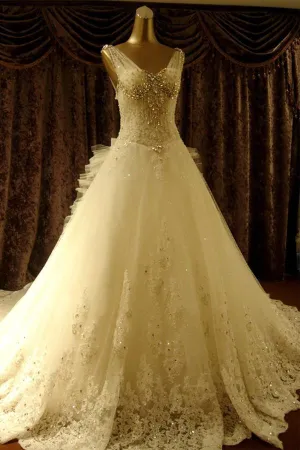 High Quality Court Train V-neck Beading Wedding Dresses-715487
