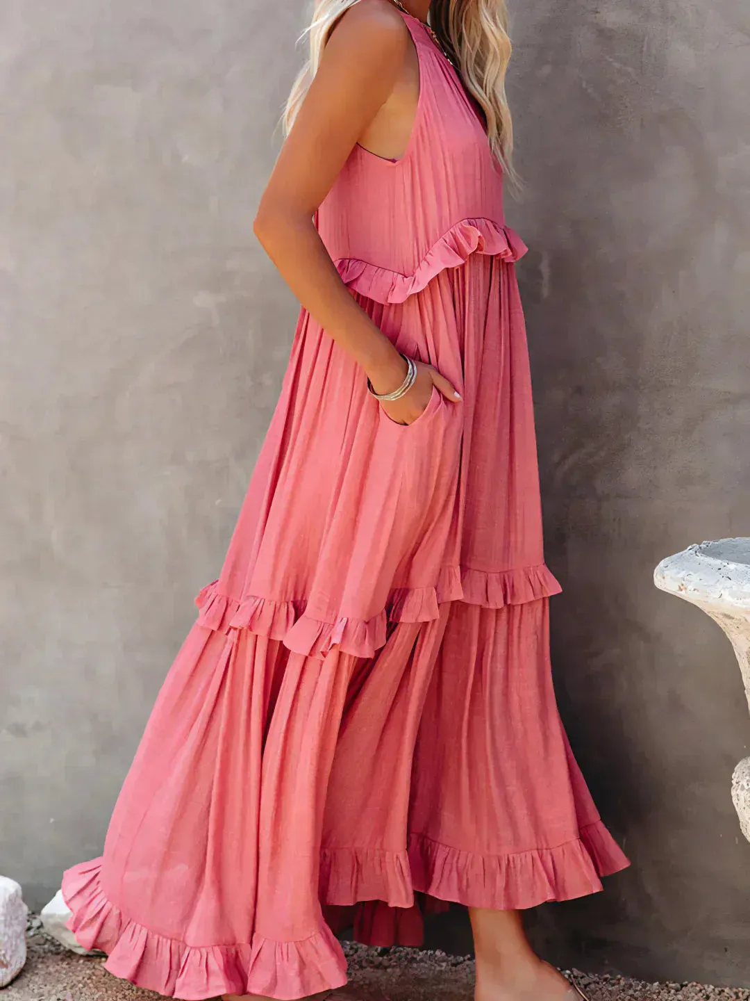 Melly™ - Sunshine Breeze Halter Ruffle Maxi Dress