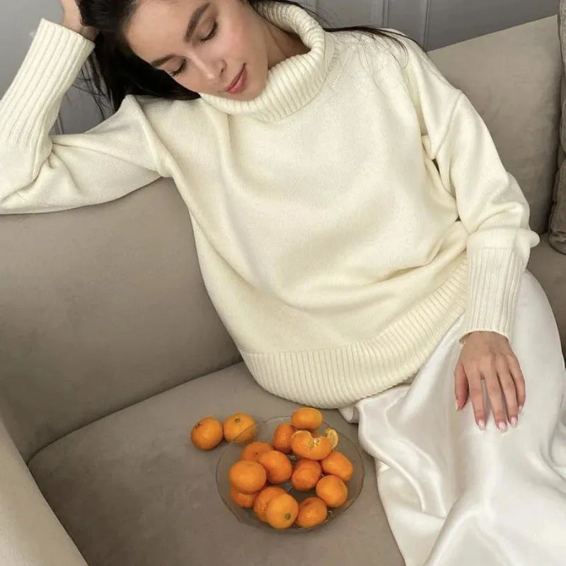NOVELLE | KNITTED LOOSE TURTLENECK