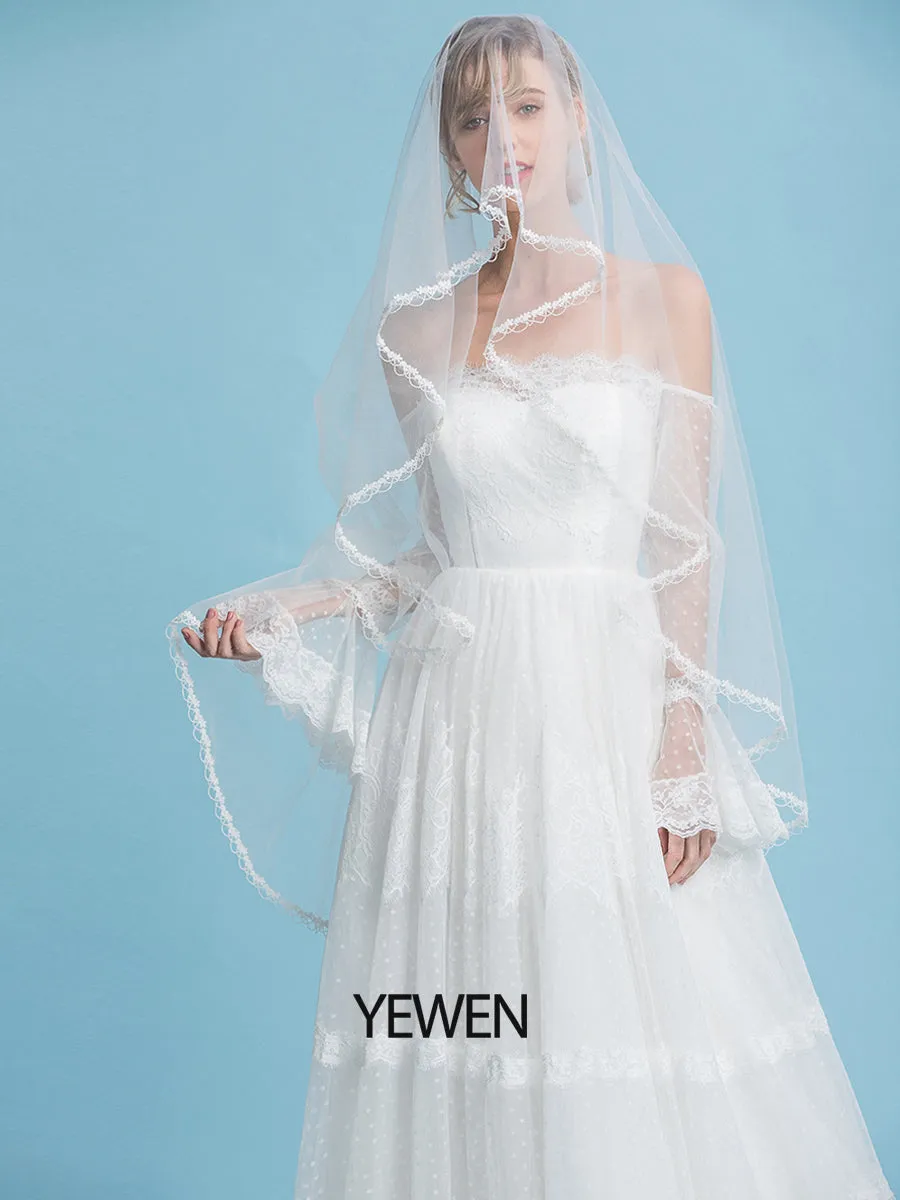 Off the Shoulder Romantic Bohemian Wedding Dresses Long Sleeves Beach Wedding Bridal Dress