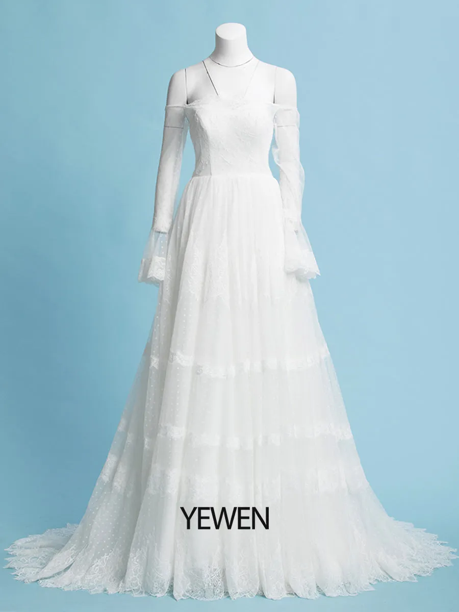 Off the Shoulder Romantic Bohemian Wedding Dresses Long Sleeves Beach Wedding Bridal Dress