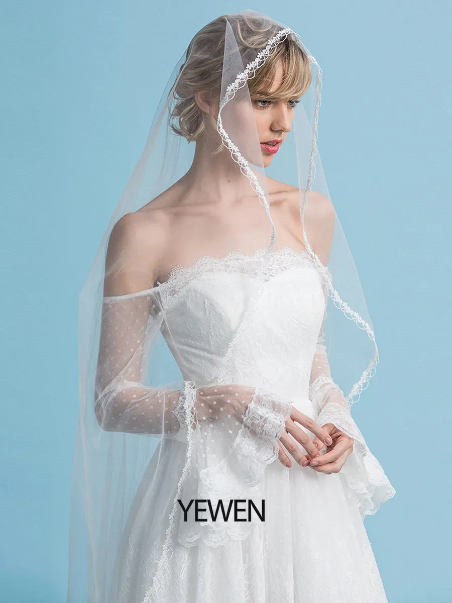 Off the Shoulder Romantic Bohemian Wedding Dresses Long Sleeves Beach Wedding Bridal Dress