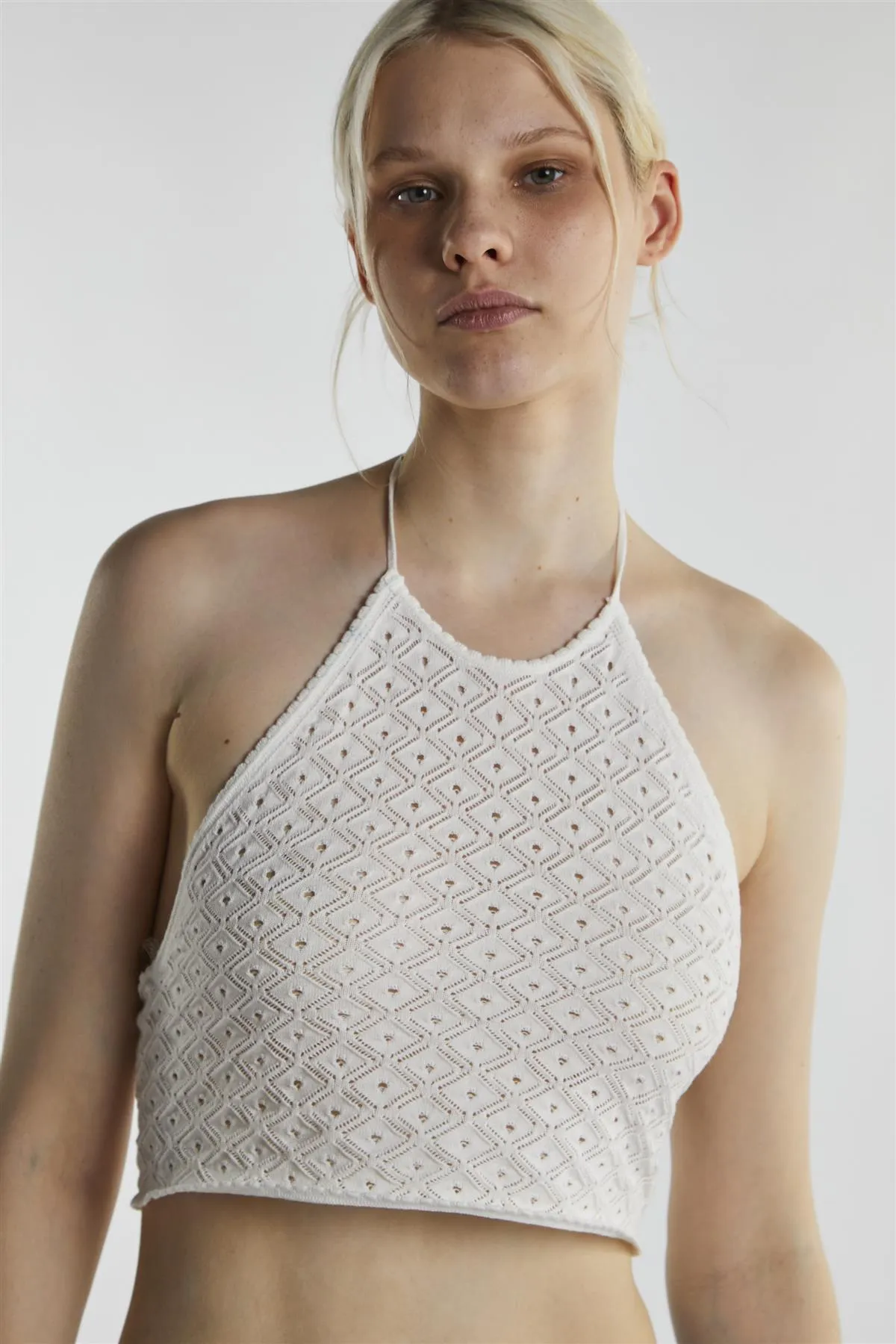 Off White Tie Neck Halter Crop-Top