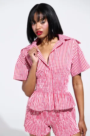 PICNIC TIME RUFFLE TOP
