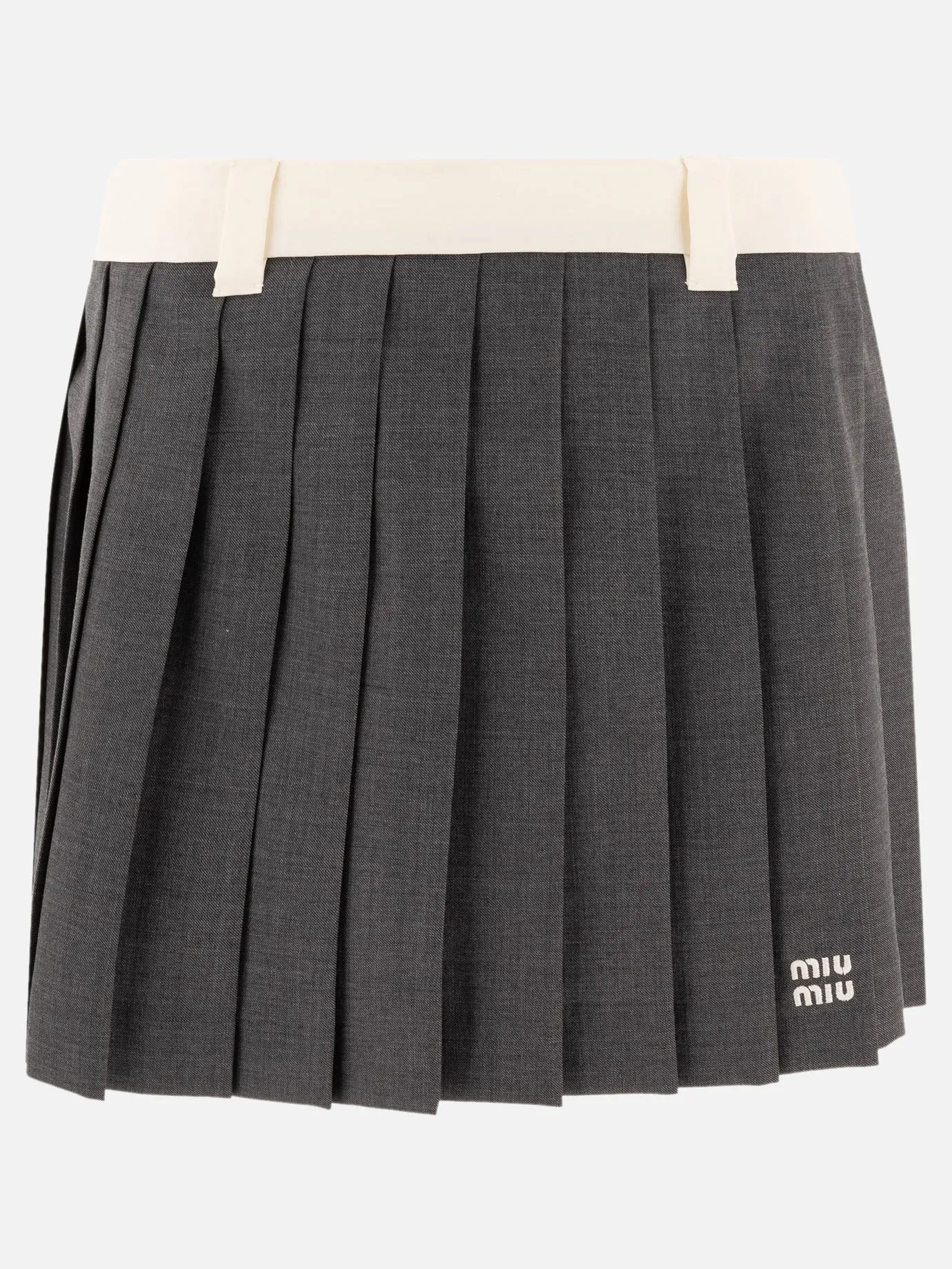 Pleated skirt