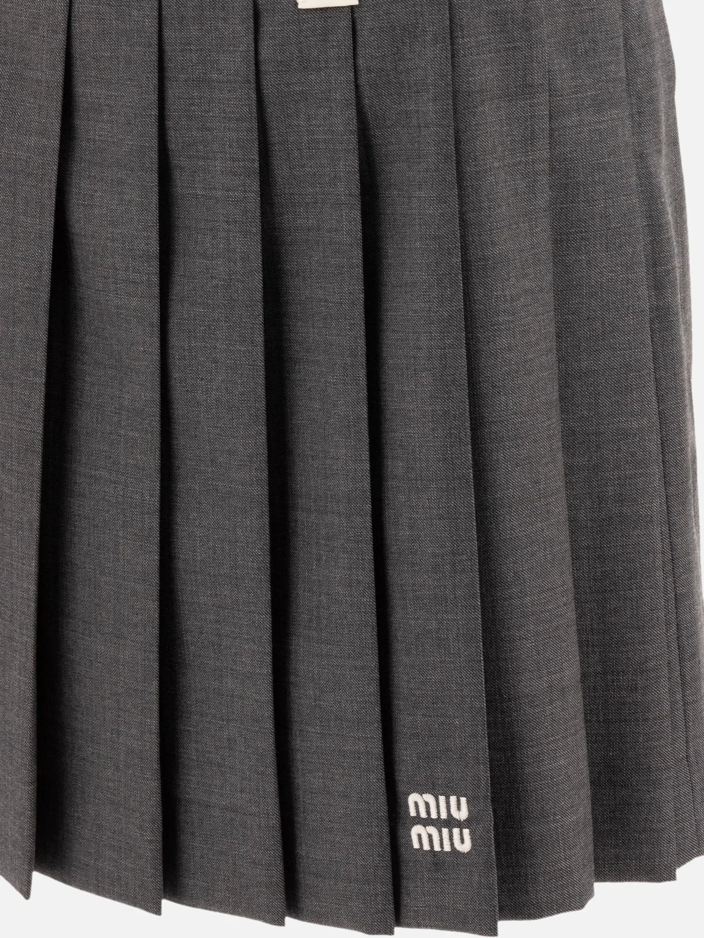 Pleated skirt
