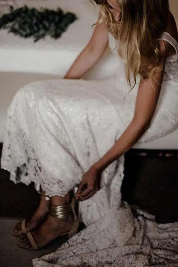 Roycebridal Simple Ivory Lace Country Wedding Dresses V-Neck Mermaid Wedding Dress,MW296
