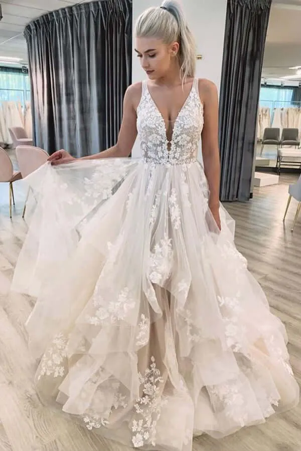 Roycebridal Tulle A-line V-neckline Lace Appliques Floor Length Wedding Dresses, MW832