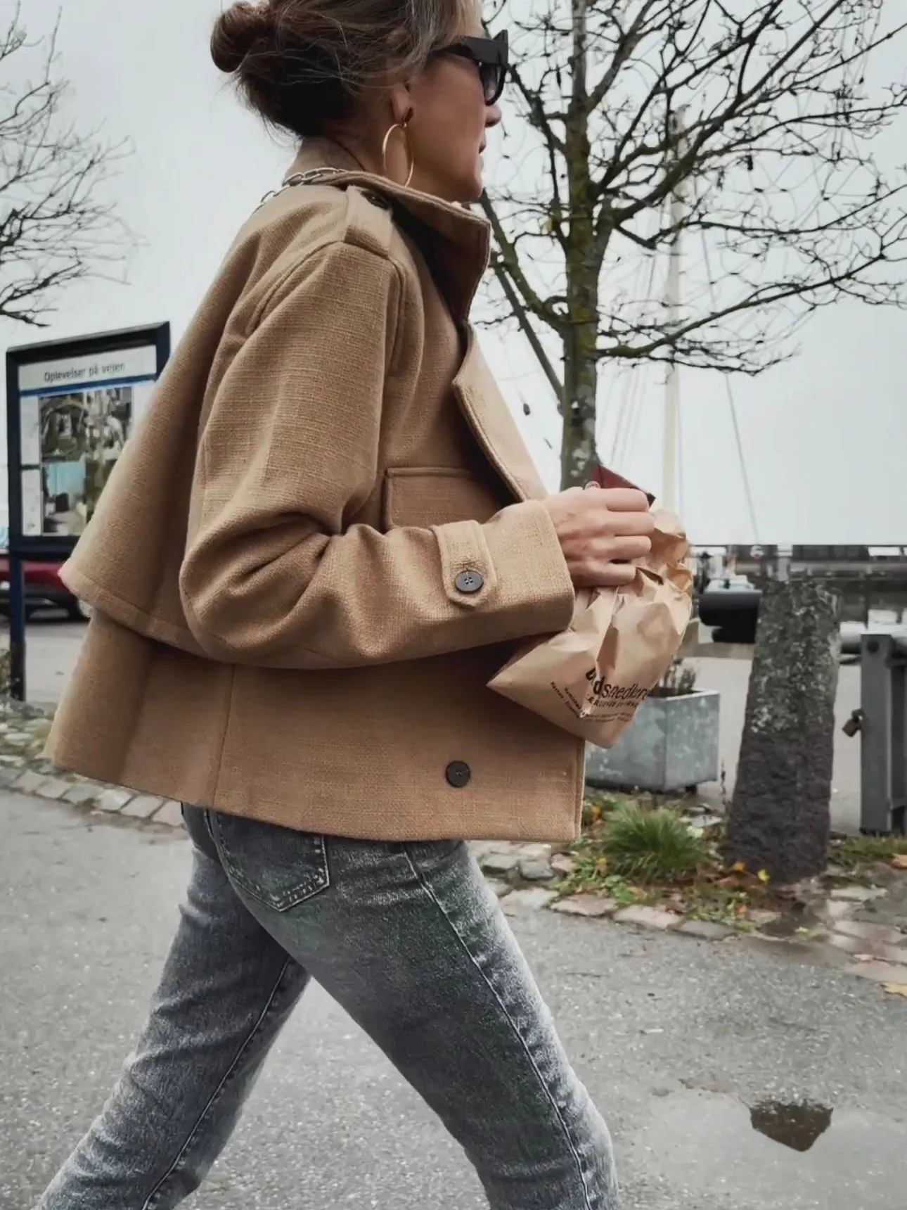 SHORT DOUBLE-BREASTED JACKET - CAMEL