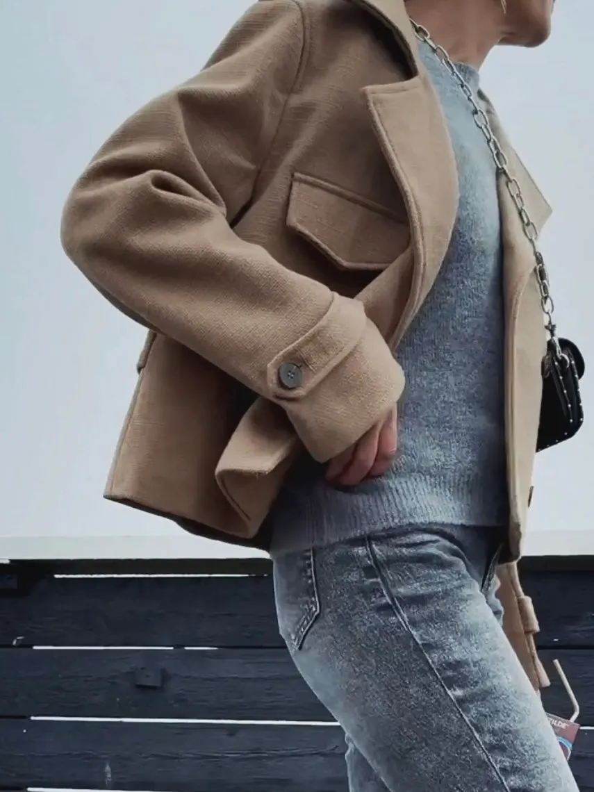 SHORT DOUBLE-BREASTED JACKET - CAMEL