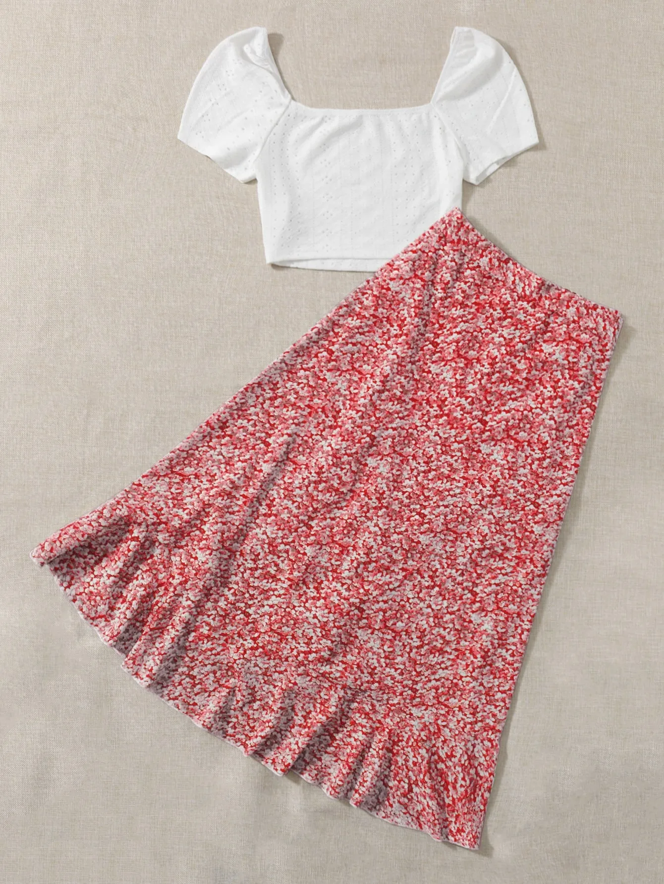 Square Neck Tee & Ditsy Floral Print Knot Side Ruffle Hem Skirt