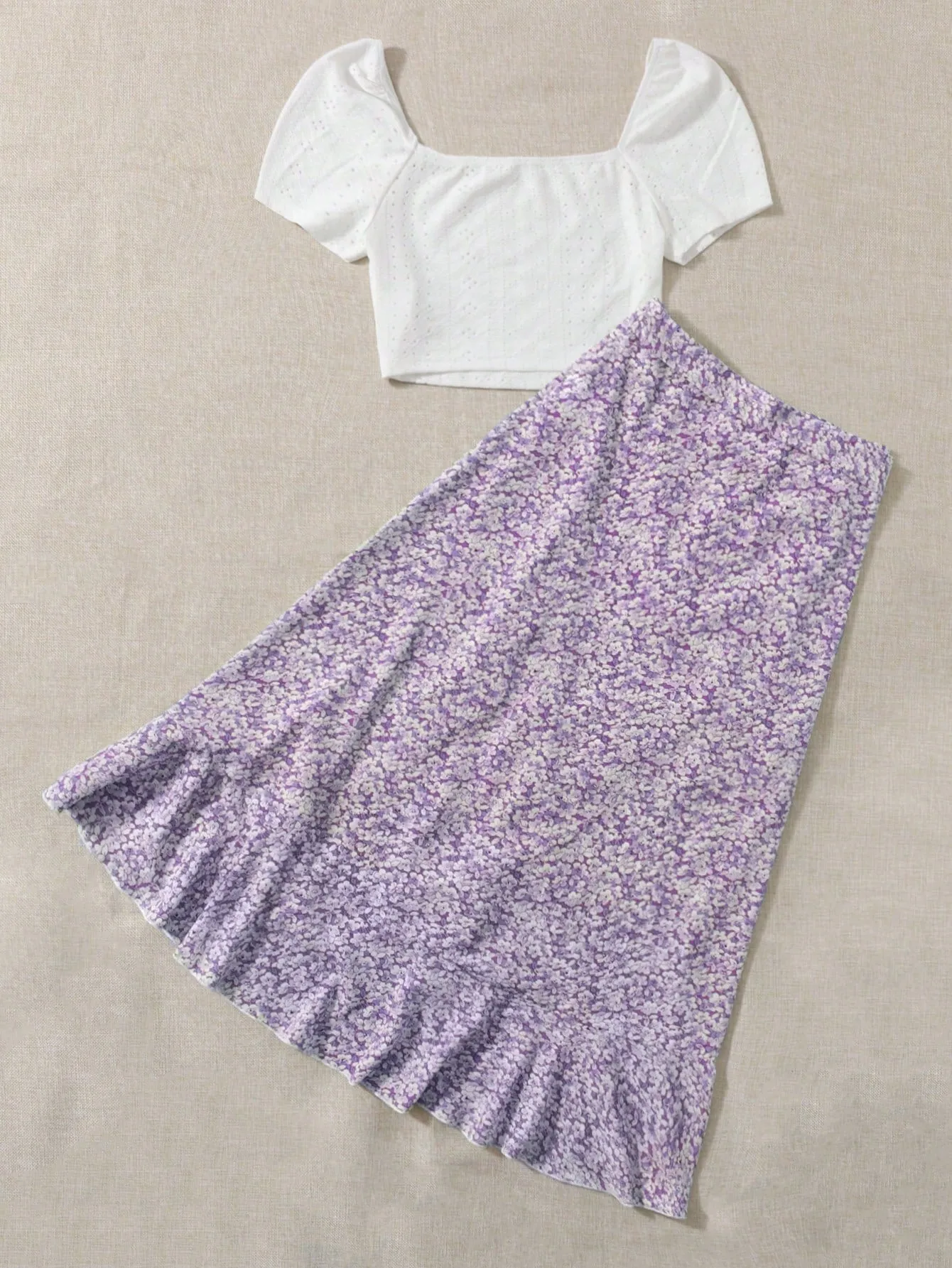Square Neck Tee & Ditsy Floral Print Knot Side Ruffle Hem Skirt