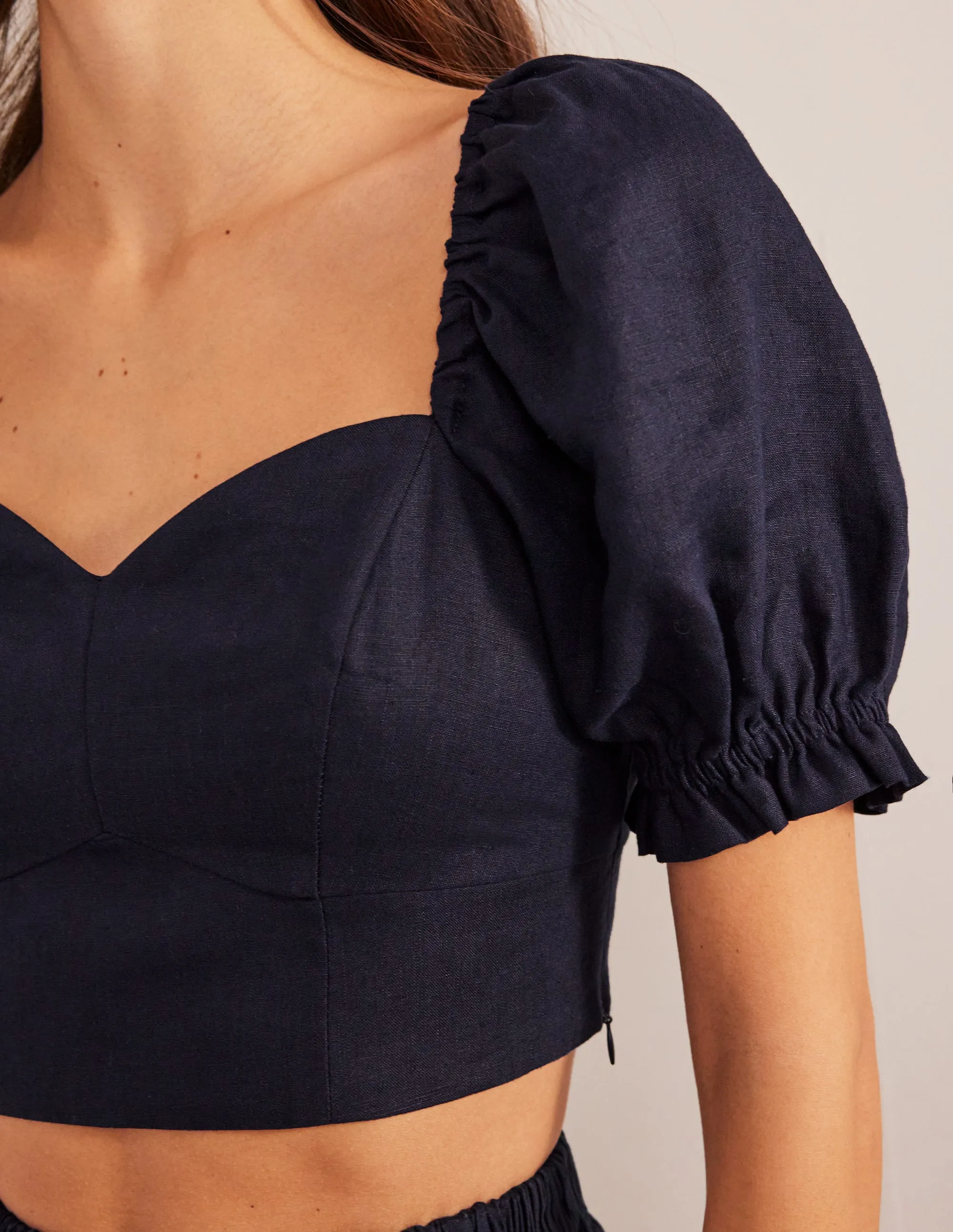 Sweetheart Linen Cropped Top-Navy
