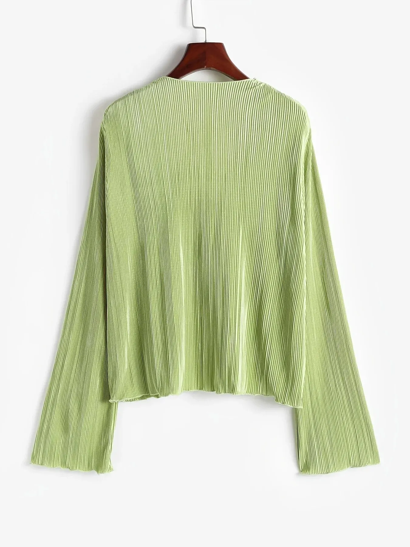 V-neck chest with umbilical short pleated knit cardigan