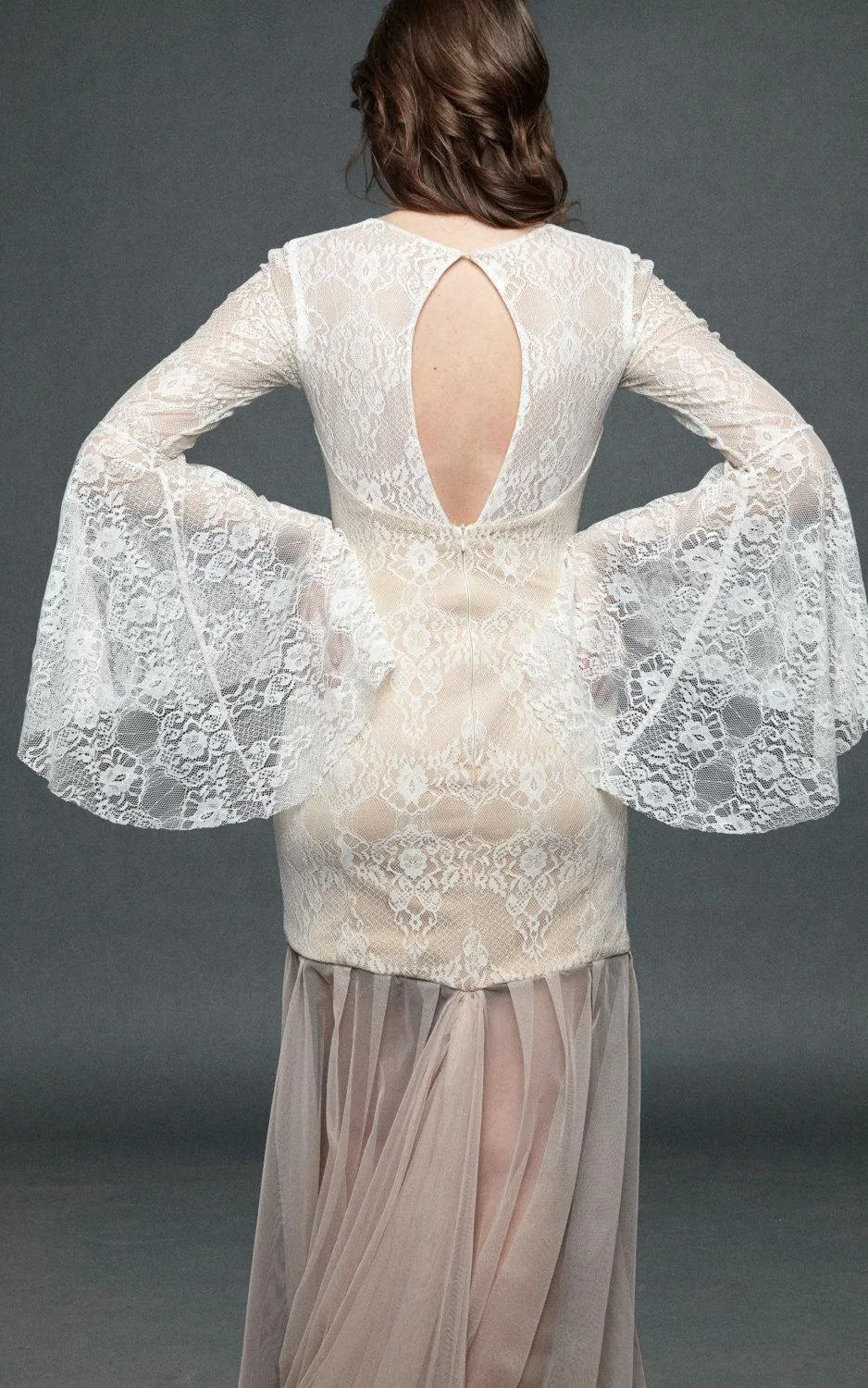 Vintage Puff-Sleeve Lace Tulle Dress With Sweep Train-711765