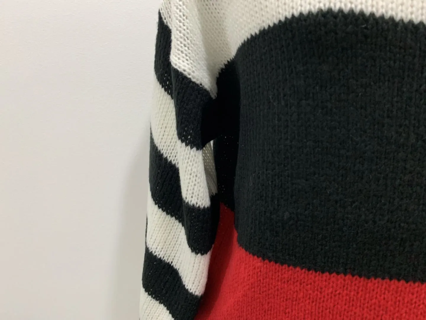Women Classic Striped Contrast Sweater