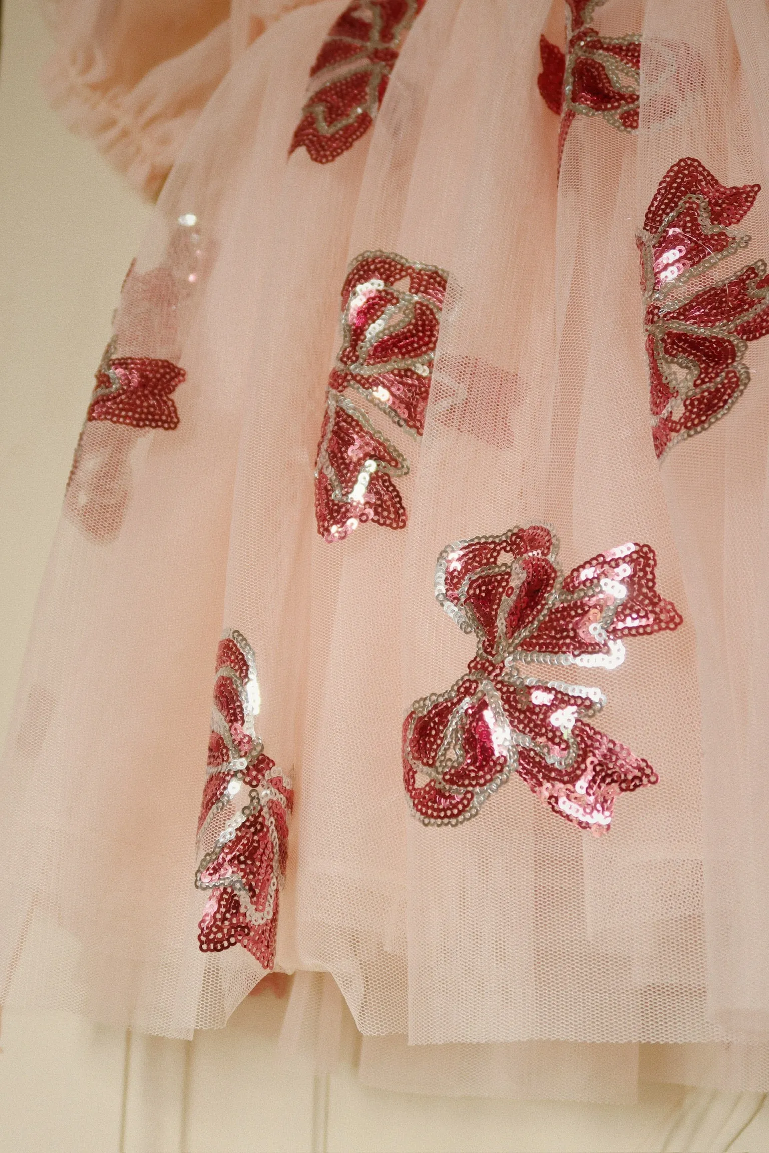 YVONNE SLEEVE DRESS - BELLA BOW